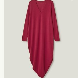 NWT XS Universal Standard LS V-neck Geneva